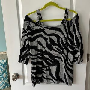 Cute zebra striped cold shoulder sweater size Large
